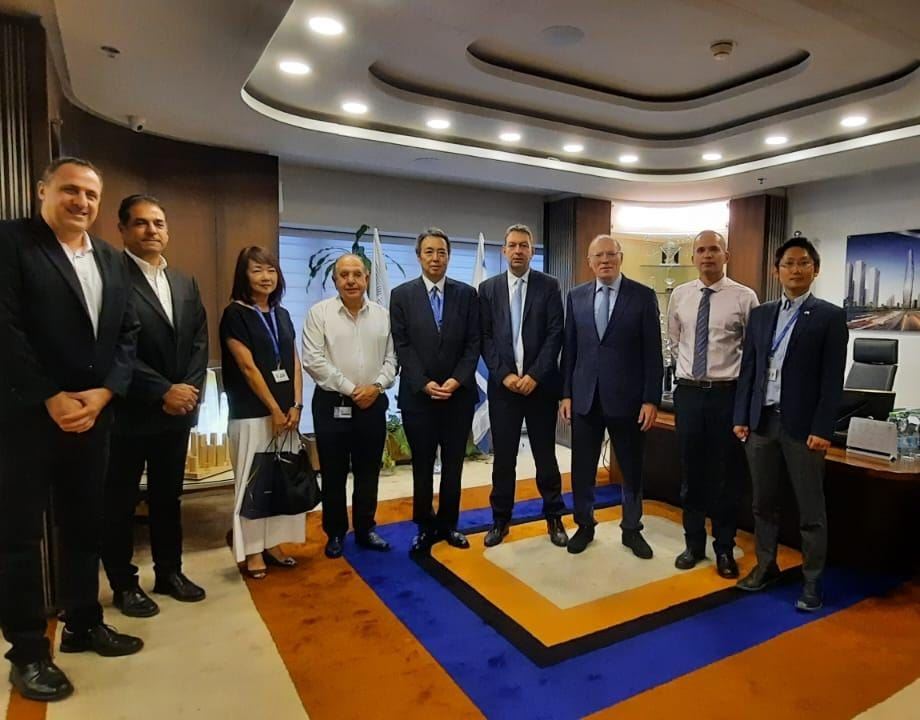 Hosting the Japanese ambassador to Israel Mr. Mizushima Koichi